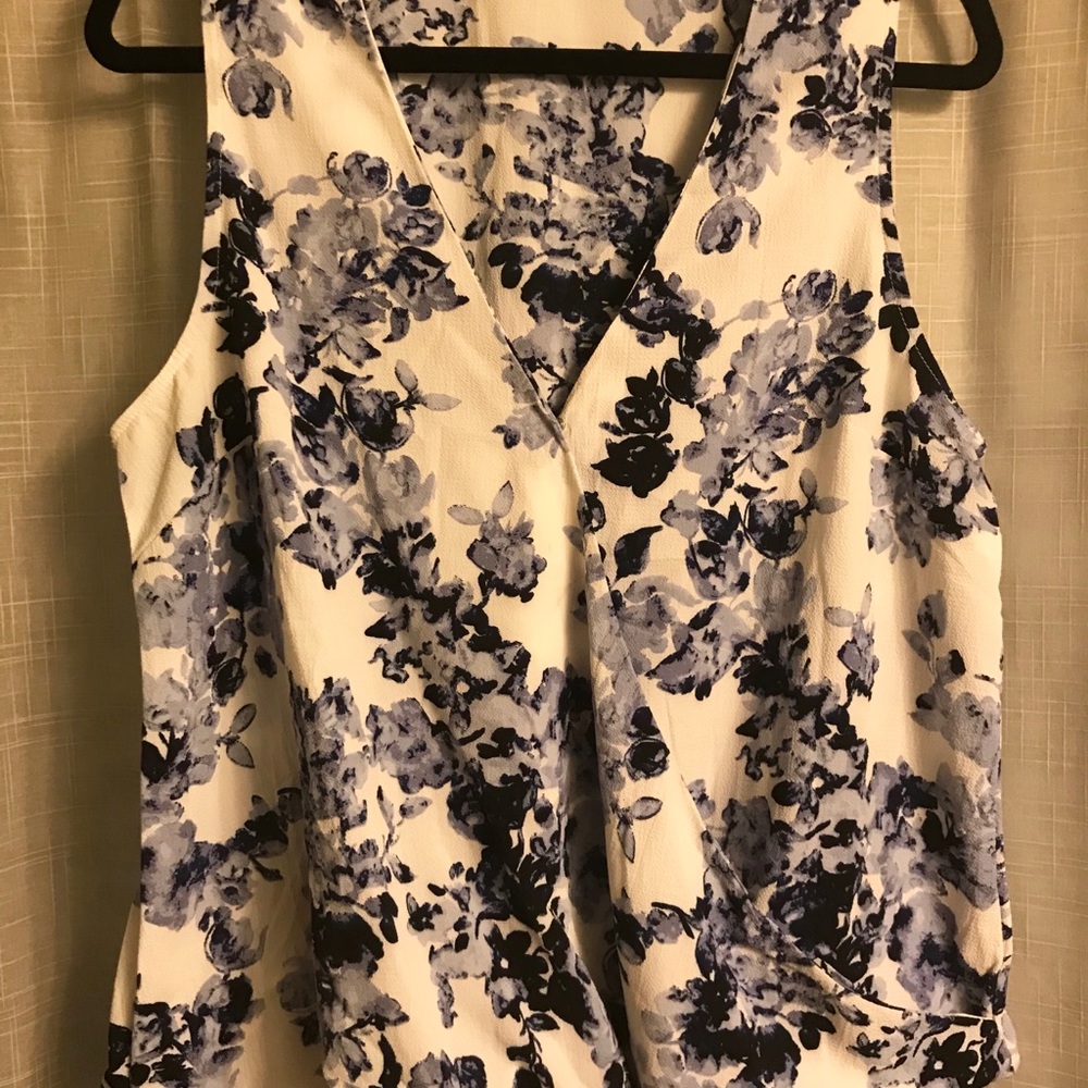 FINAL PRICE DROP! White & Blue Blouse NWOT